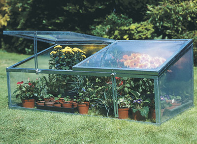 Fr�hbeet mit geteiltem Deckel