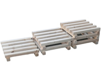 Unterbau aus Holz f�r Teichfilter